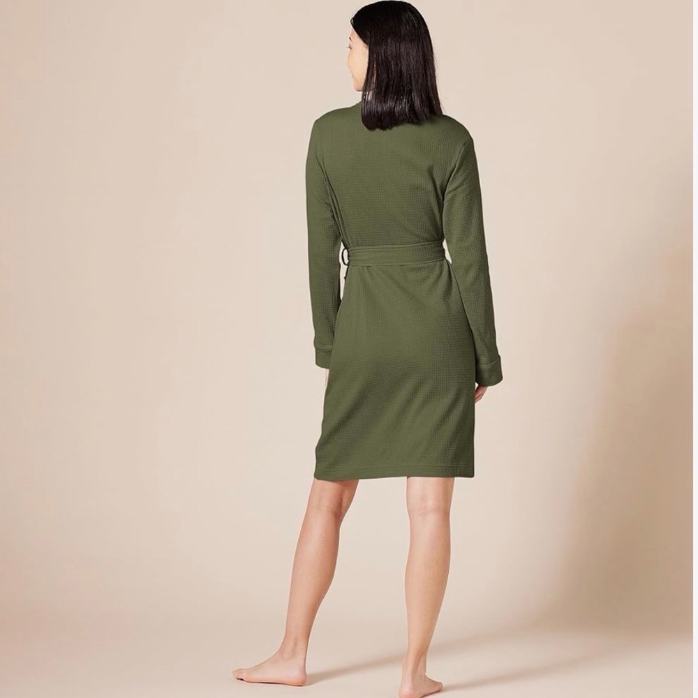 Amazon Essentials Waffle Robe - Picture 6 of 7
